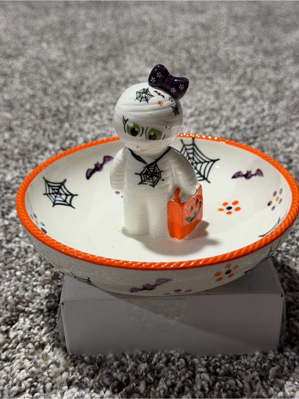 Temp-Tations White Mummy Figurine with Orange Treat Bag and Purple Bow